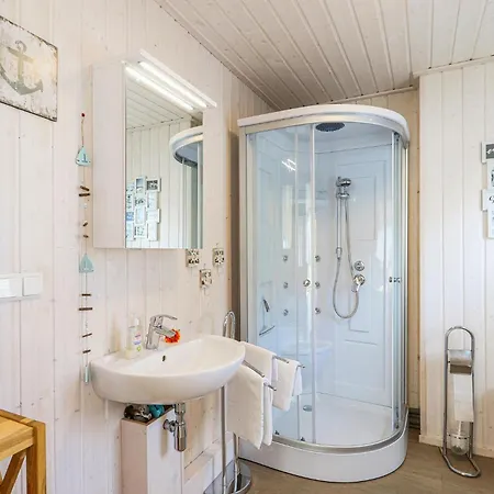 2 Bedroom Lovely In * Zerpenschleuse