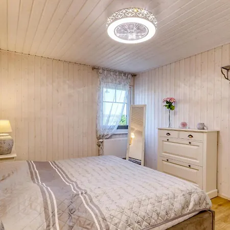 2 Bedroom Lovely In * Zerpenschleuse