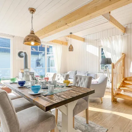 2 Bedroom Lovely In